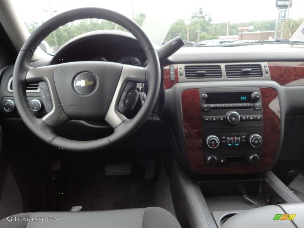 2011 Chevrolet Tahoe LS 4x4 Ebony Dashboard Photo #52137886
