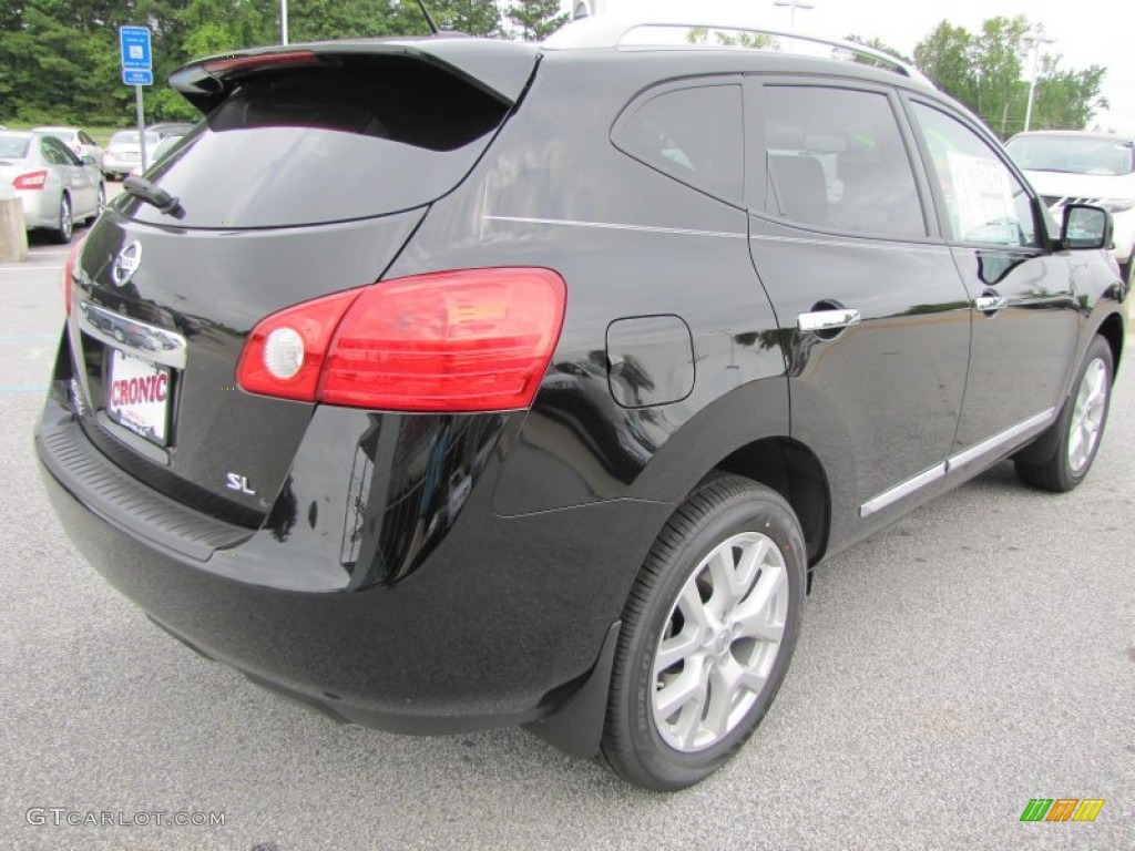 2011 Rogue SL - Wicked Black / Black photo #5