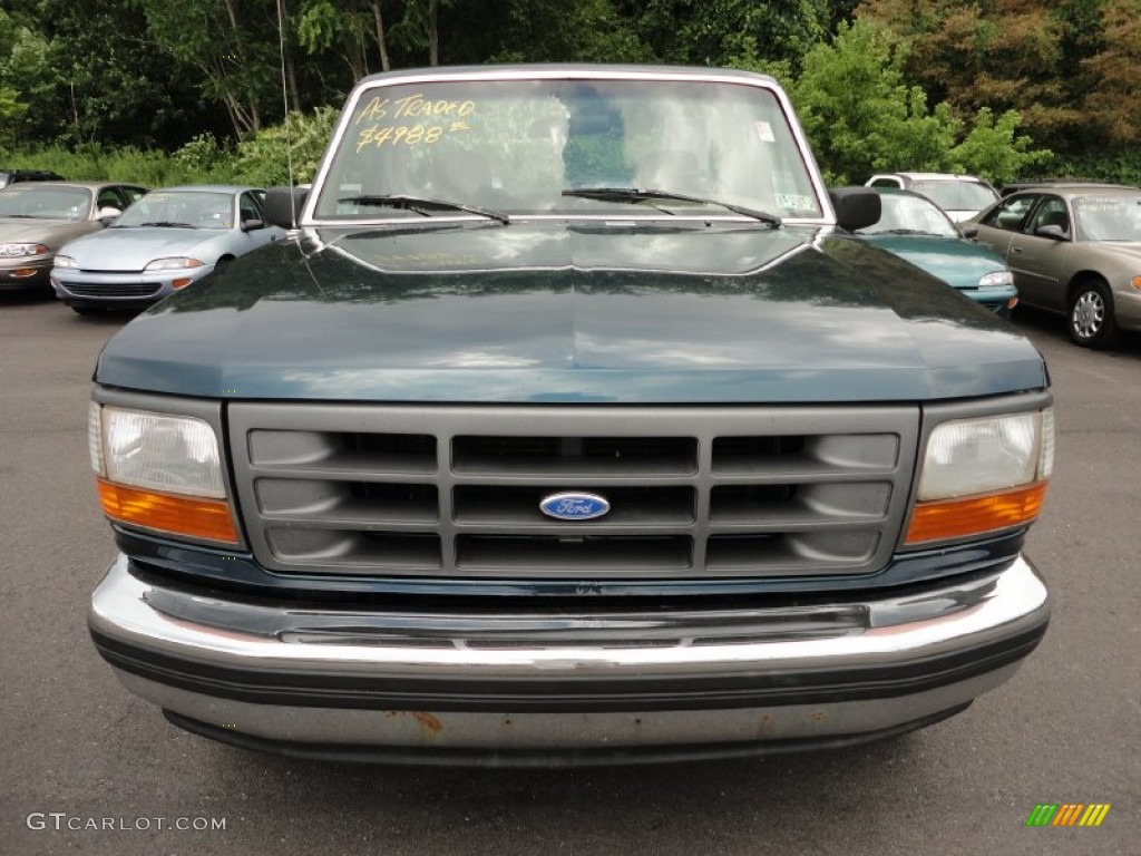 1995 F150 XLT Regular Cab 4x4 - Dark Tourmaline Pearl / Beige photo #2