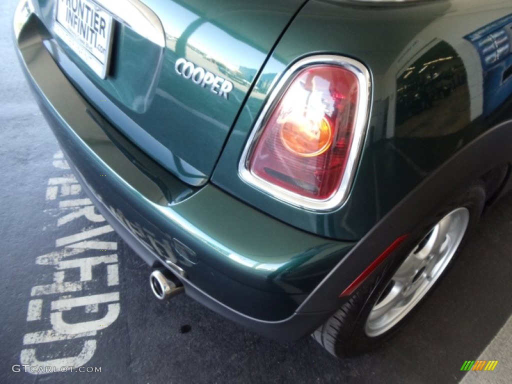 2009 Cooper Hardtop - British Racing Green Metallic / Black/Grey photo #21