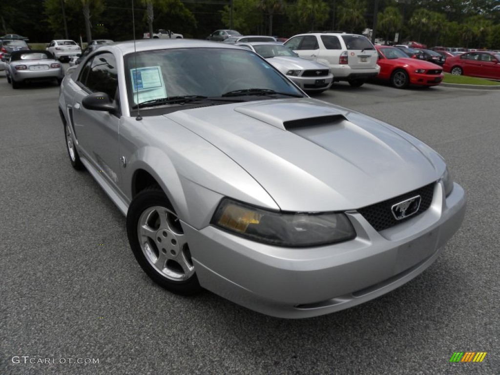 Silver Metallic 2004 Ford Mustang V6 Coupe Exterior Photo #52139752
