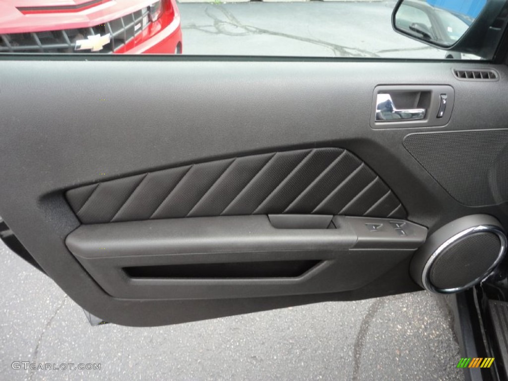 2010 Ford Mustang GT Premium Convertible Charcoal Black Door Panel Photo #52140784