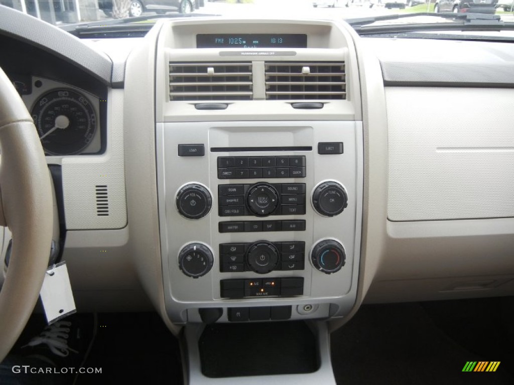 2008 Mercury Mariner I4 Controls Photo #52140838