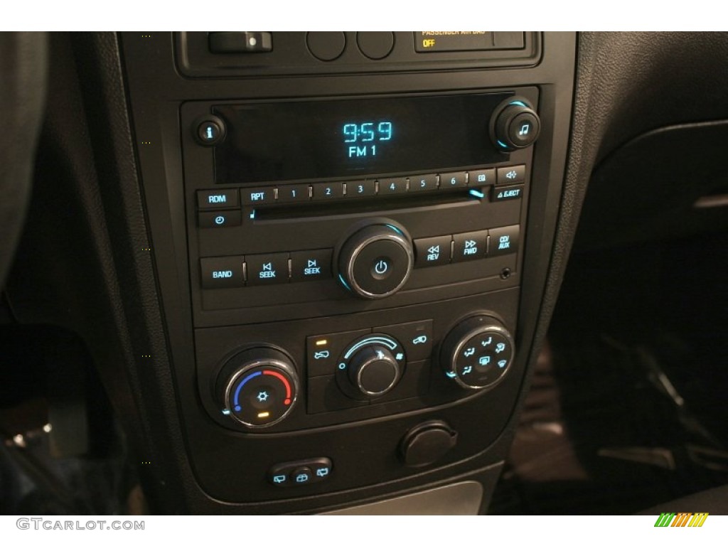 2008 Chevrolet HHR LS Controls Photo #52142296