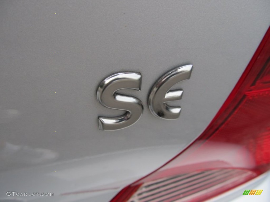 2003 Ford Focus SE Sedan Marks and Logos Photo #52142818