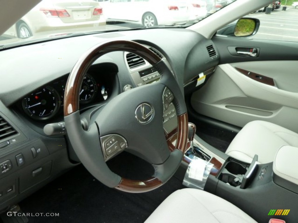 Light Gray Interior 2011 Lexus ES 350 Photo #52144345