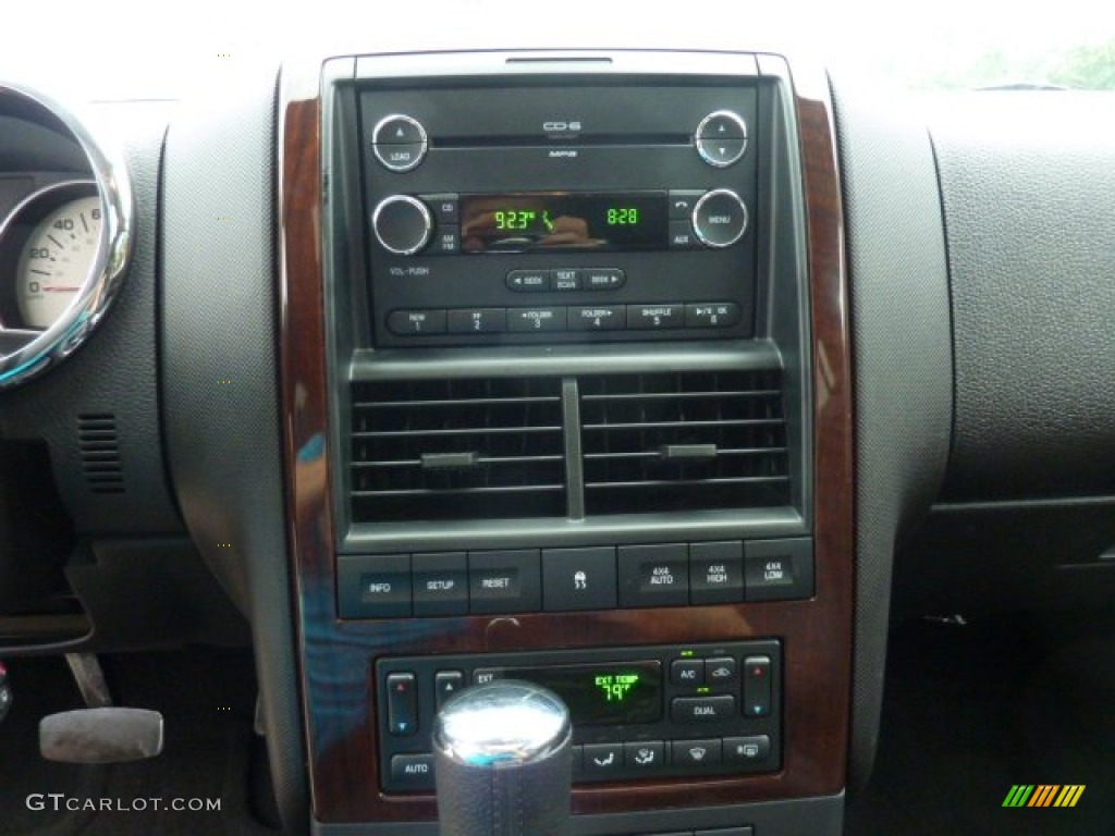 2008 Ford Explorer Limited 4x4 Controls Photo #52145020