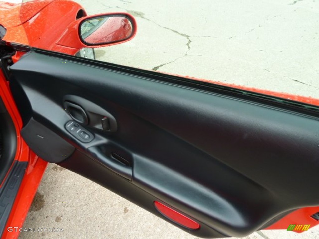 1997 Chevrolet Corvette Coupe Black Door Panel Photo #52145047