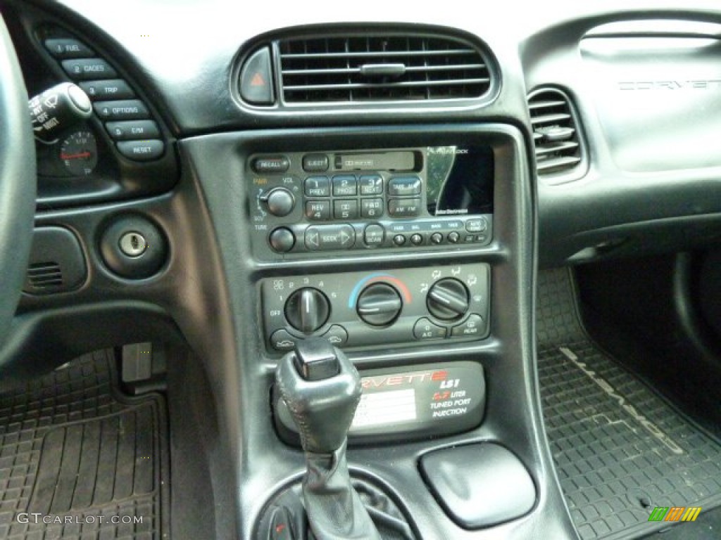 1997 Chevrolet Corvette Coupe Controls Photo #52145131