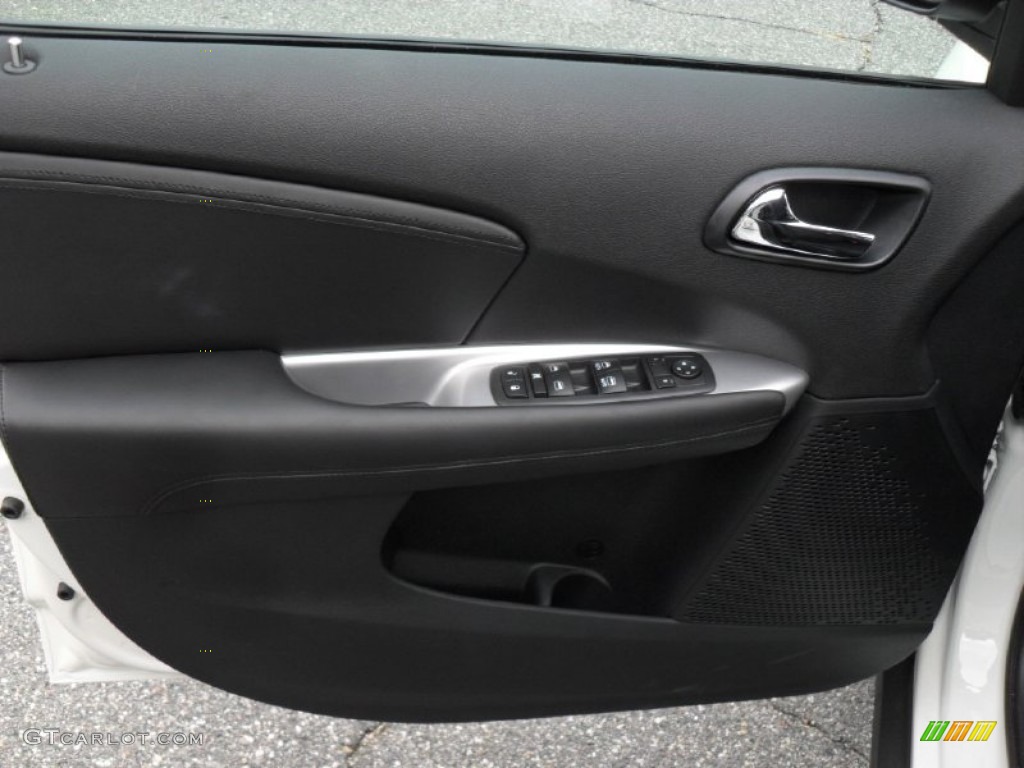 2011 Dodge Journey Crew Door Panel Photos