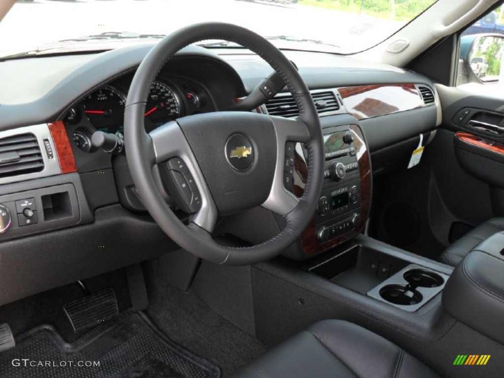 2011 Chevrolet Avalanche LT Interior Color Photos