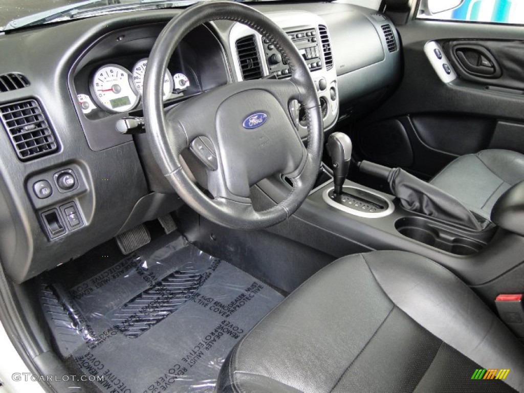 Ebony Black Interior 2005 Ford Escape Limited 4WD Photo #52148950