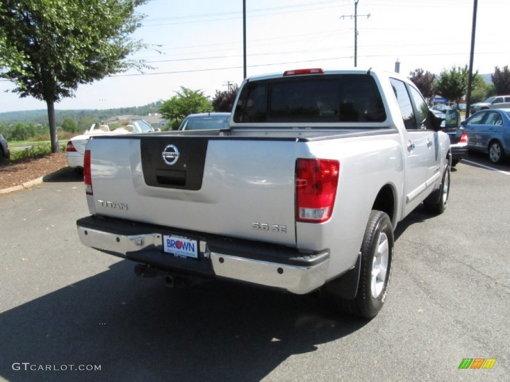 2006 Titan SE Crew Cab 4x4 - Radiant Silver / Graphite/Titanium photo #4