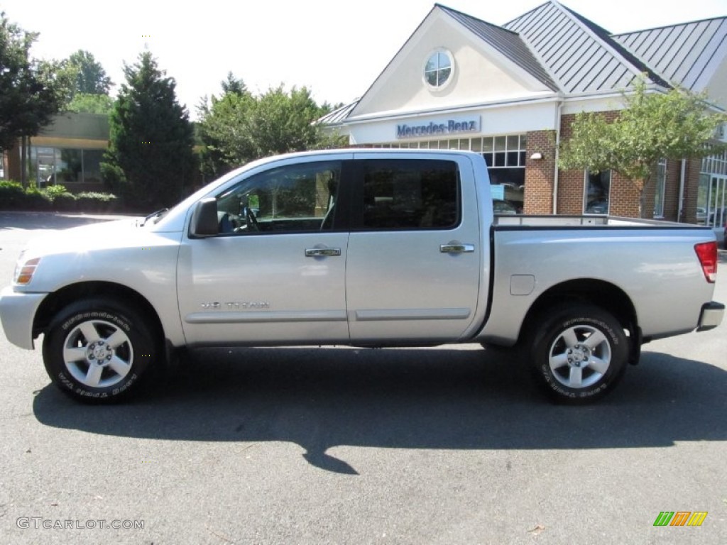 2006 Titan SE Crew Cab 4x4 - Radiant Silver / Graphite/Titanium photo #5