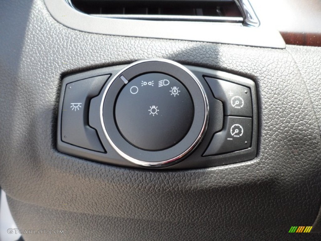 2011 Ford Edge Limited Controls Photo #52151478