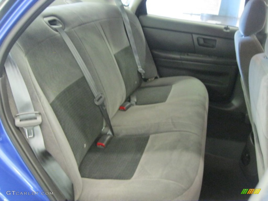 2003 Taurus SE - Patriot Blue Metallic / Medium Graphite photo #17