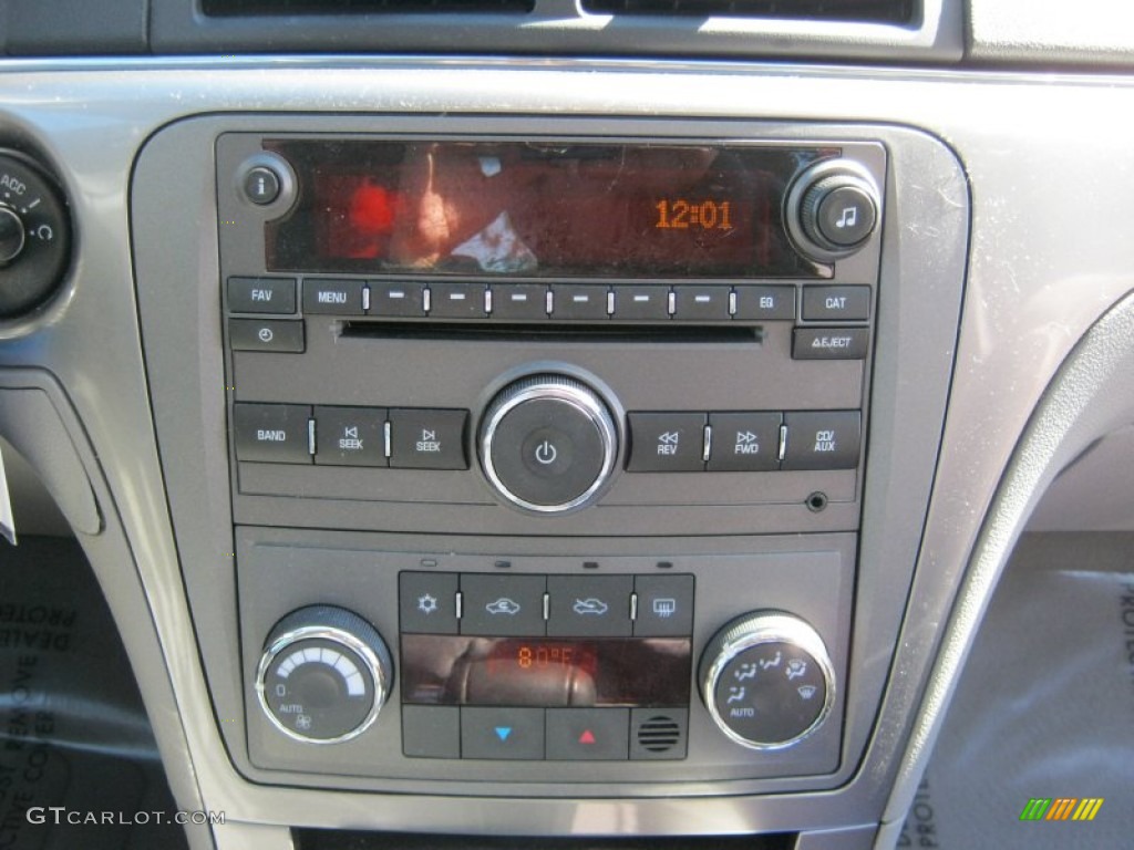 2009 Aura XR V6 - Carbon Flash Metallic / Gray photo #5