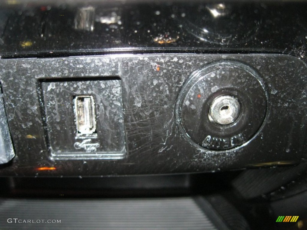 2010 Escape Limited V6 - Sangria Red Metallic / Charcoal Black photo #7