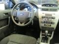 Ebony Black - Focus SE Sedan Photo No. 4