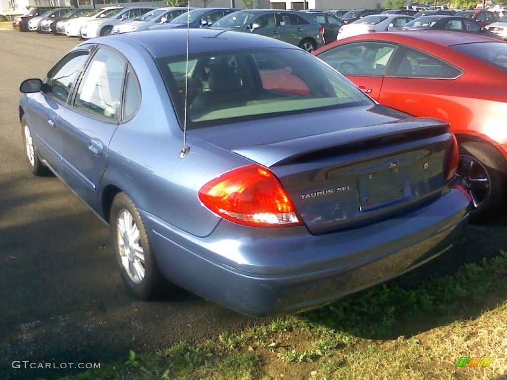 2004 Taurus SEL Sedan - True Blue Metallic / Medium Graphite photo #3
