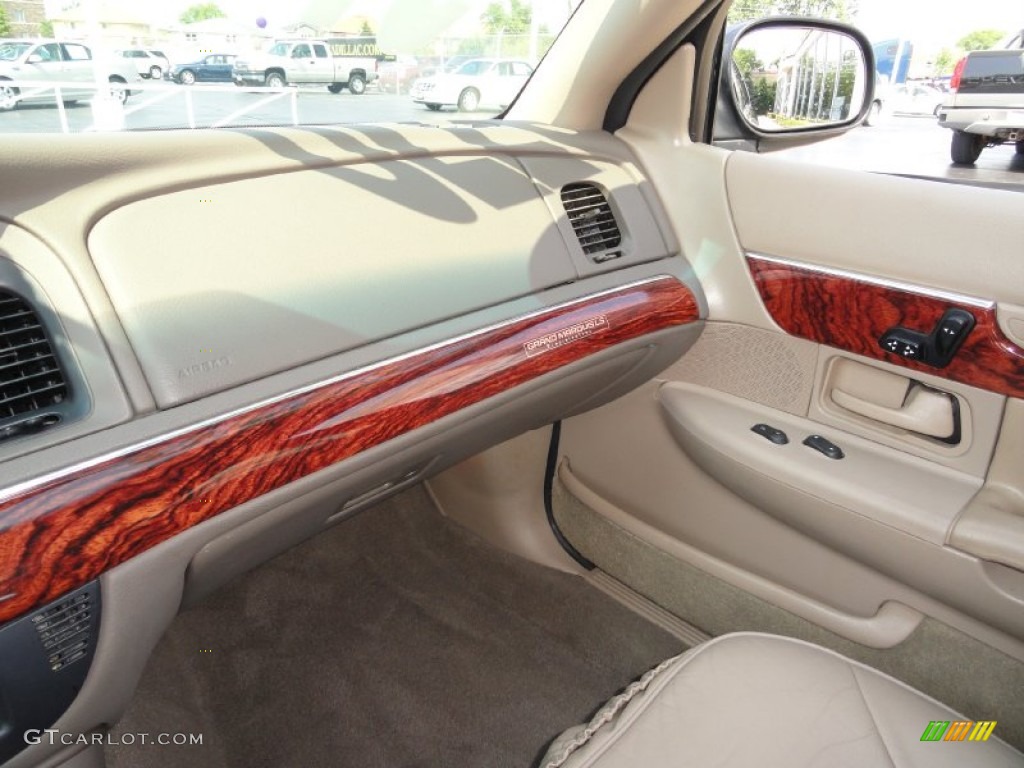 2002 Grand Marquis LS - Aspen Green Metallic / Medium Parchment photo #20