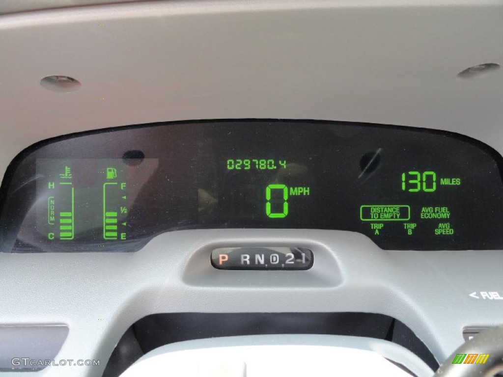 2004 Grand Marquis LS - Silver Birch Metallic / Light Flint photo #21