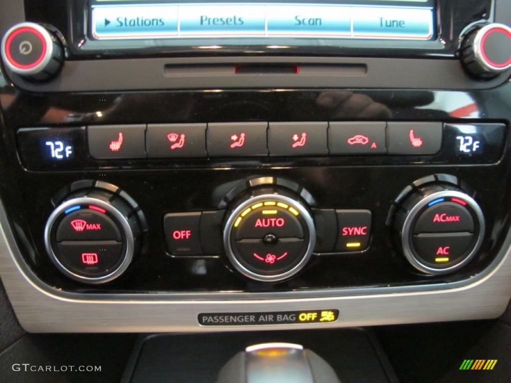 2012 Volkswagen Passat 2.5L SE Controls Photo #52165492