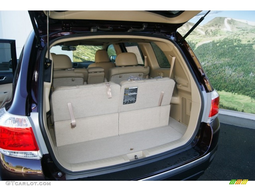 2011 Toyota Highlander Limited 4WD Trunk Photo #52167403