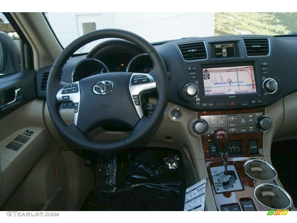 2011 Toyota Highlander Limited 4WD Dashboard Photos