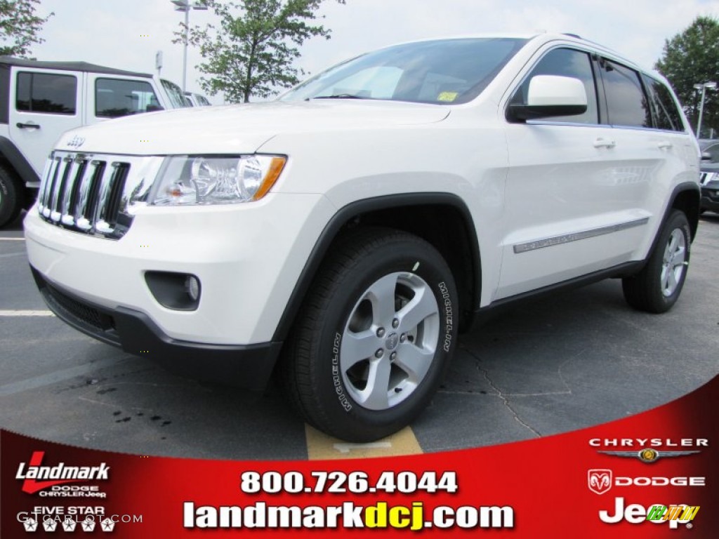 Stone White Jeep Grand Cherokee