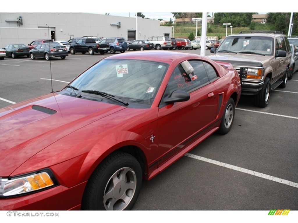 2000 Mustang V6 Coupe - Laser Red Metallic / Medium Graphite photo #4