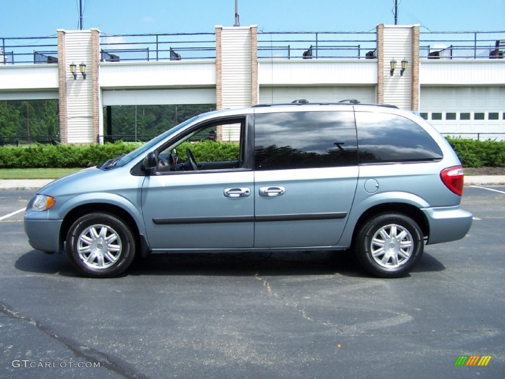 Butane Blue Pearl 2006 Chrysler Town & Country Standard Town & Country Model Exterior Photo #52172164