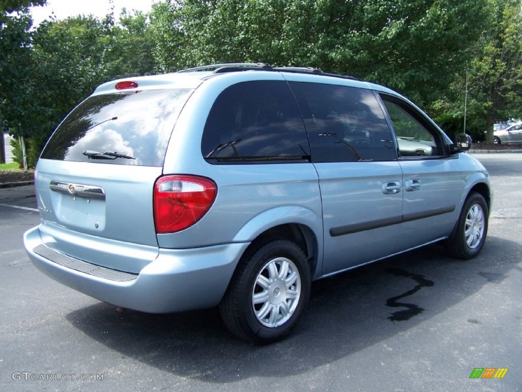 Butane Blue Pearl 2006 Chrysler Town & Country Standard Town & Country Model Exterior Photo #52172212
