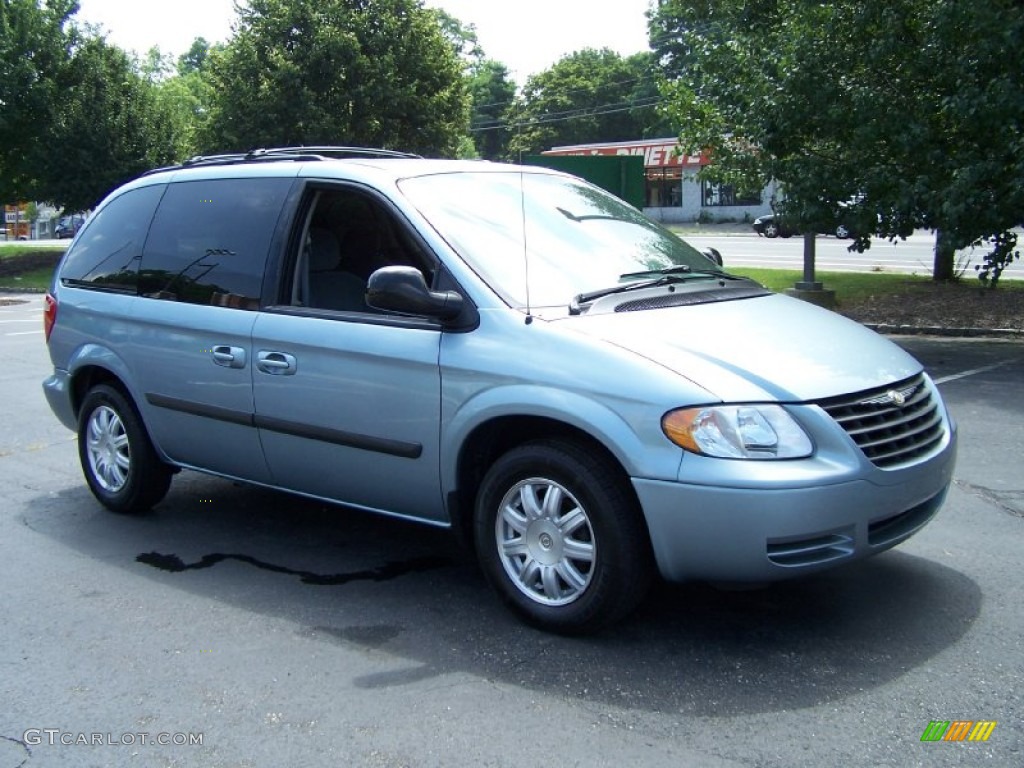 Butane Blue Pearl 2006 Chrysler Town & Country Standard Town & Country Model Exterior Photo #52172230