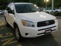 Super White - RAV4 4WD Photo No. 4