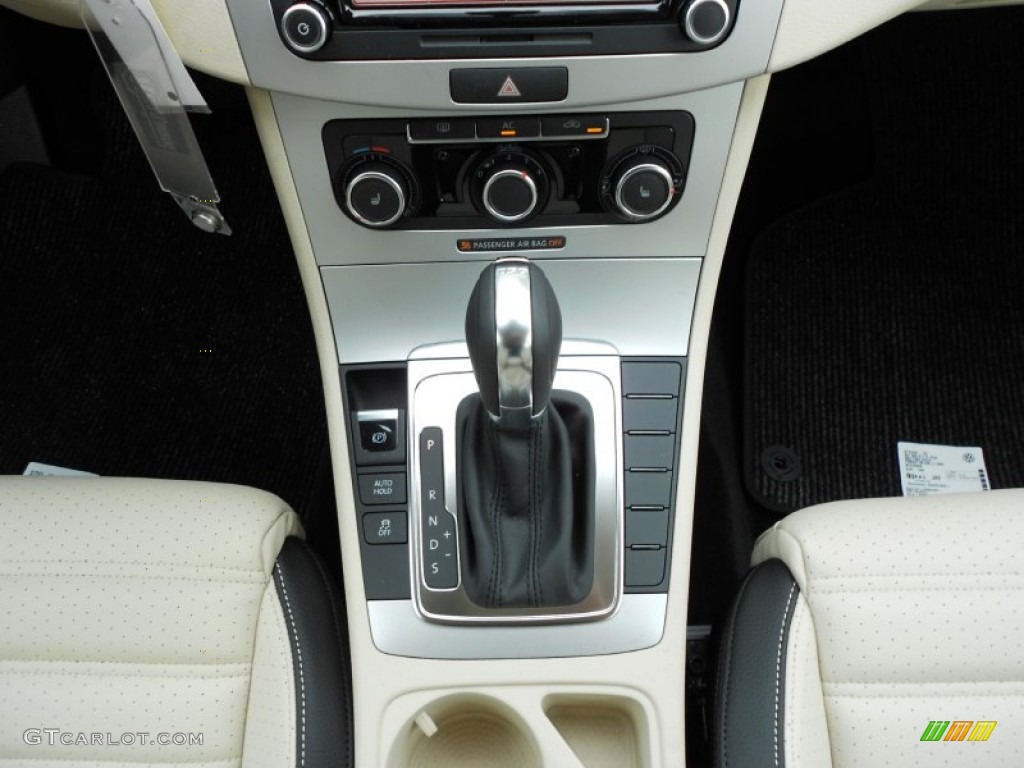 2012 CC Sport - Deep Black Metallic / Black/Cornsilk Beige photo #18