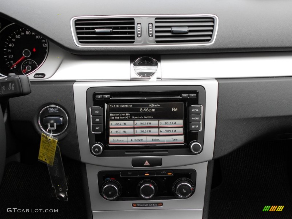 2012 Volkswagen CC Sport Controls Photo #52176754