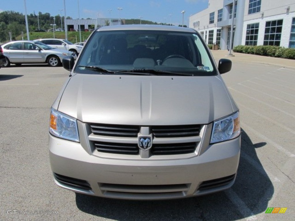 2008 Grand Caravan SE - Light Sandstone Metallic / Medium Slate Gray/Light Shale photo #4