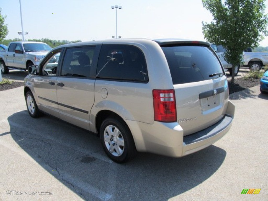 2008 Grand Caravan SE - Light Sandstone Metallic / Medium Slate Gray/Light Shale photo #7