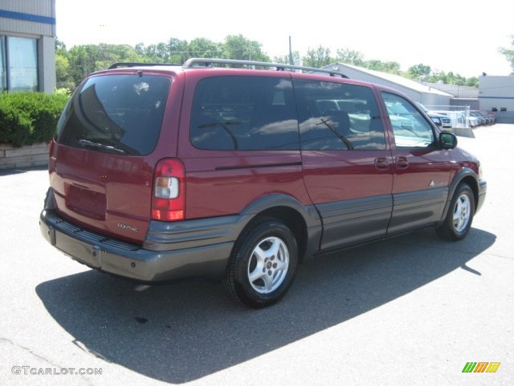2004 Montana  - Sport Red Metallic / Gray photo #6
