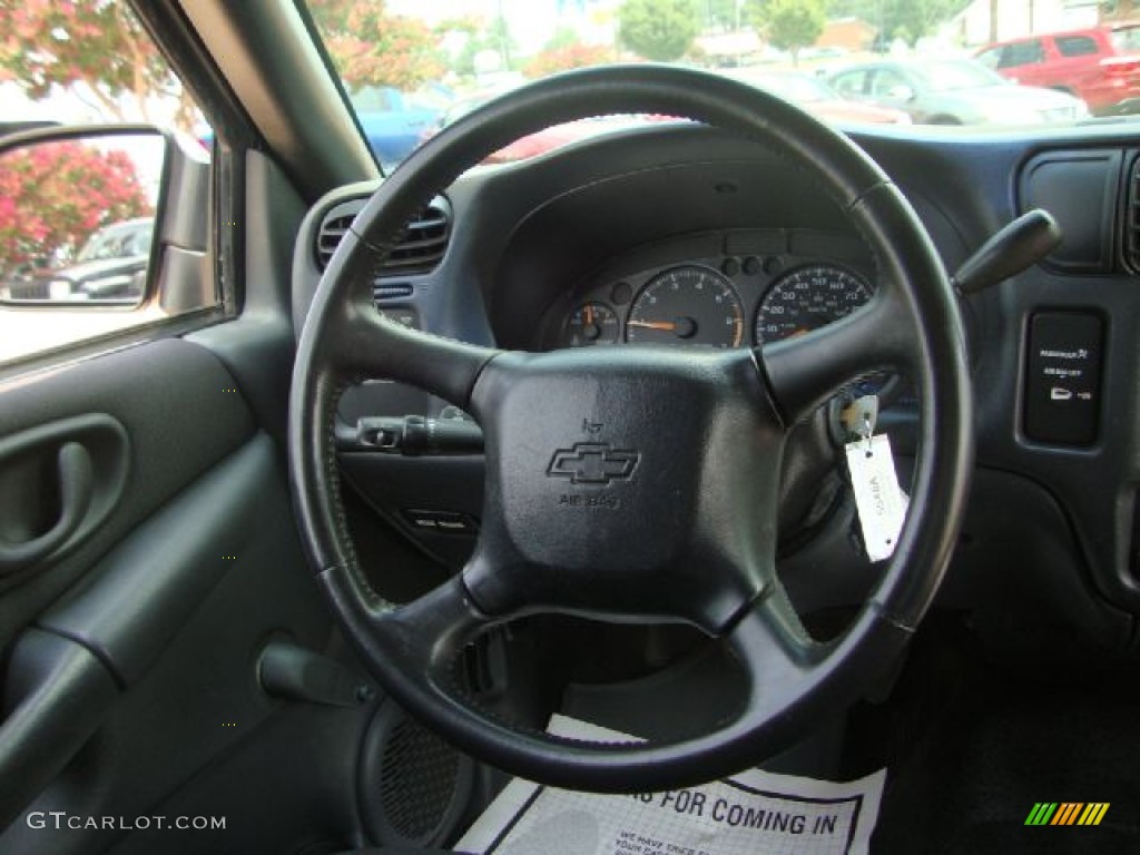 2003 Chevrolet S10 LS Extended Cab Steering Wheel Photos
