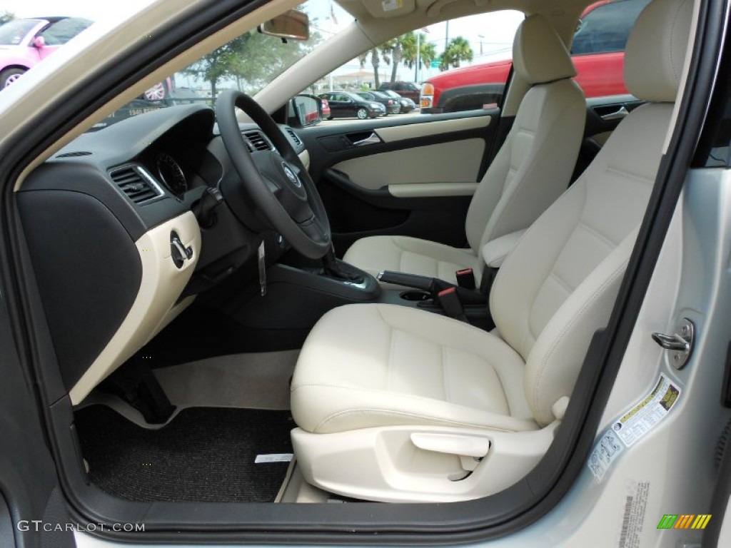 Cornsilk Beige Interior 2012 Volkswagen Jetta SE Sedan Photo #52178434