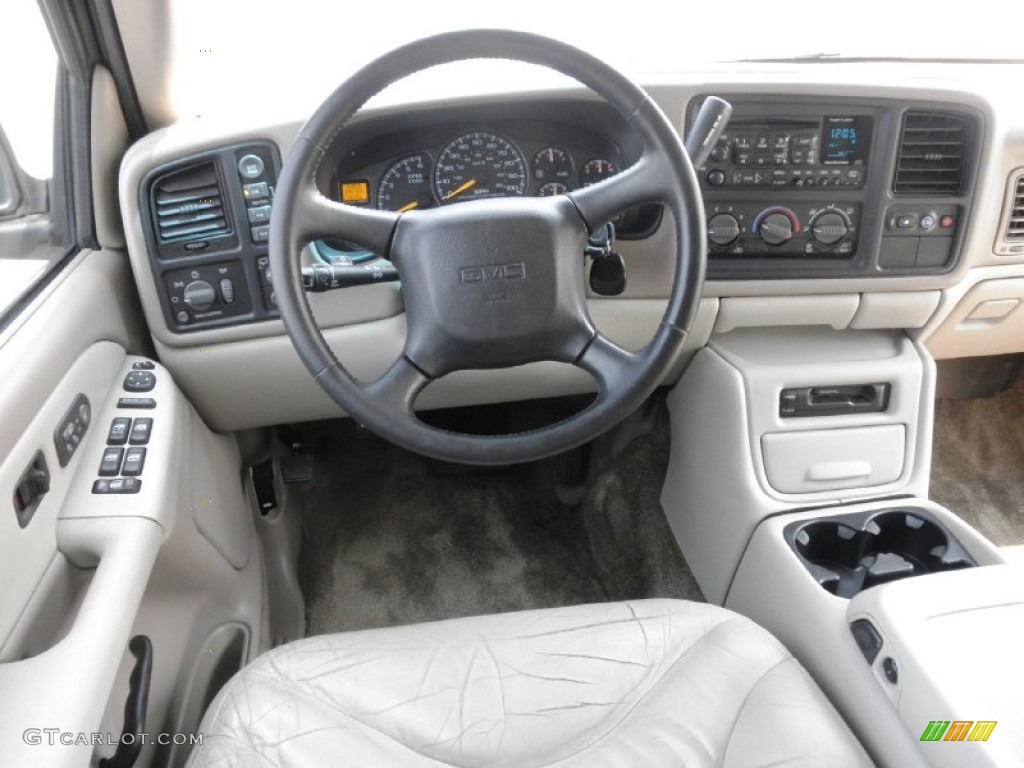 2001 GMC Yukon SLT 4x4 Dashboard Photos
