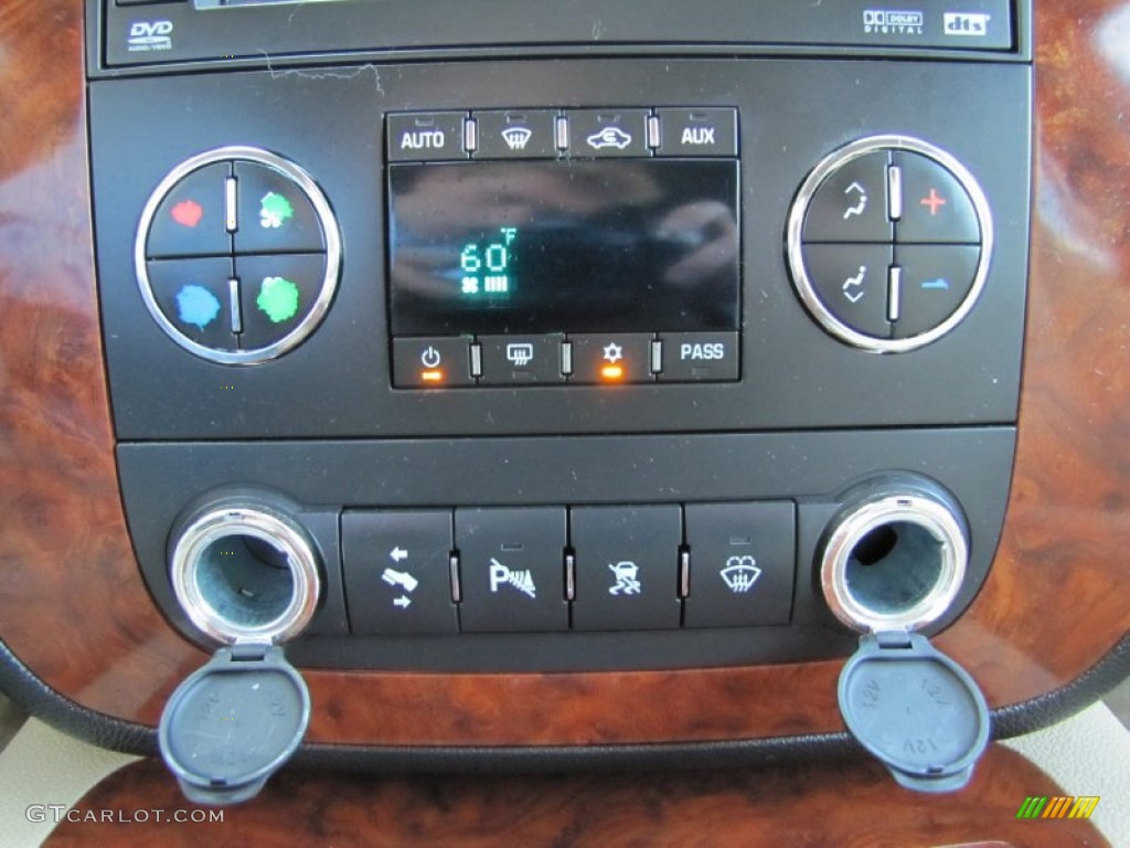 2008 Chevrolet Tahoe LTZ 4x4 Controls Photo #52186552