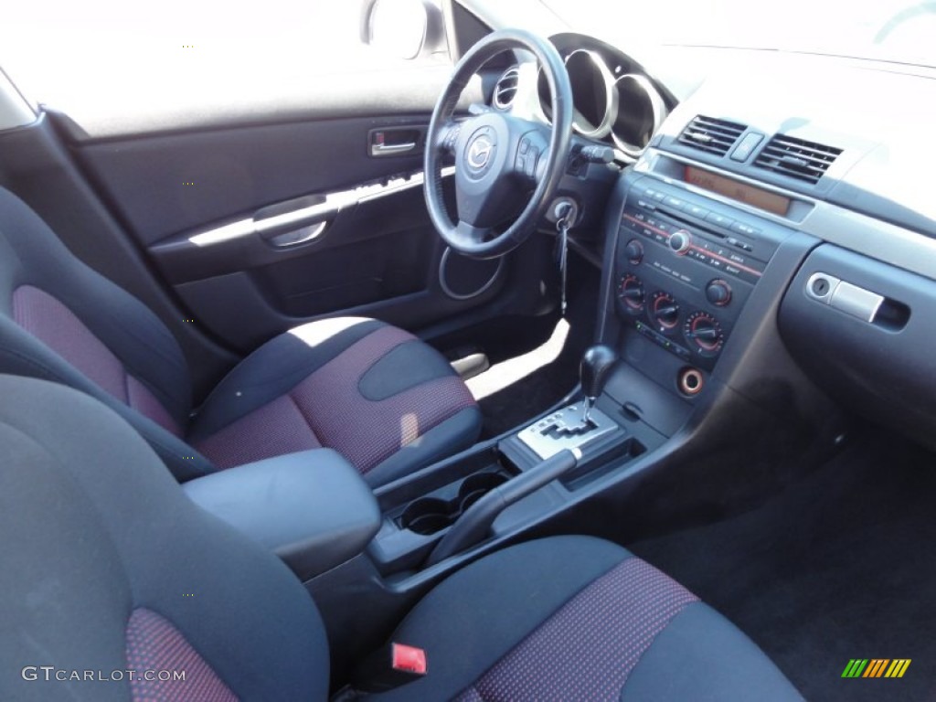 Black/Red Interior 2005 Mazda MAZDA3 s Hatchback Photo #52186975