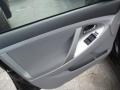 Black - Camry SE Photo No. 12
