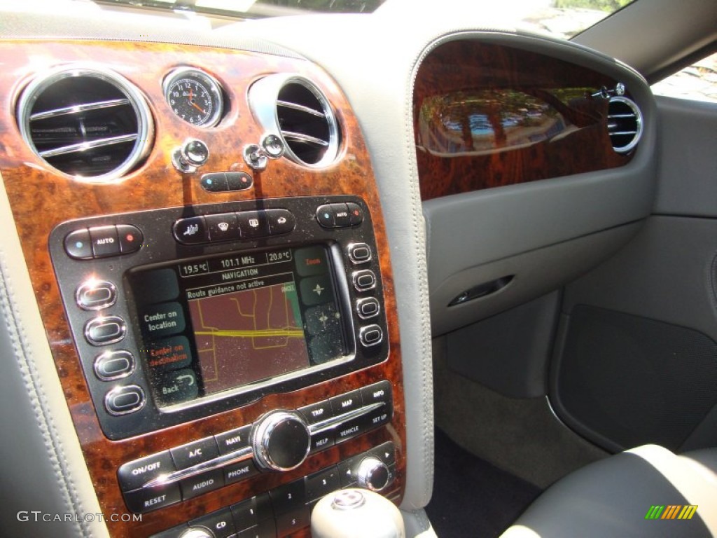 2005 Bentley Continental GT Standard Continental GT Model Controls Photo #52188778