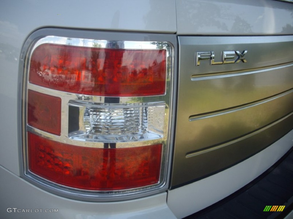 2009 Flex Limited AWD - White Platinum Tri-Coat / Charcoal Black photo #7
