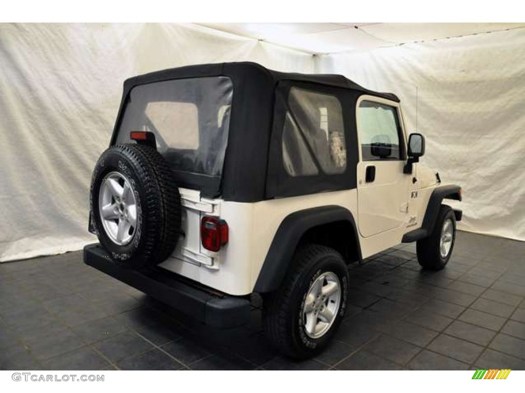 2004 Wrangler X 4x4 - Stone White / Dark Slate Gray photo #3