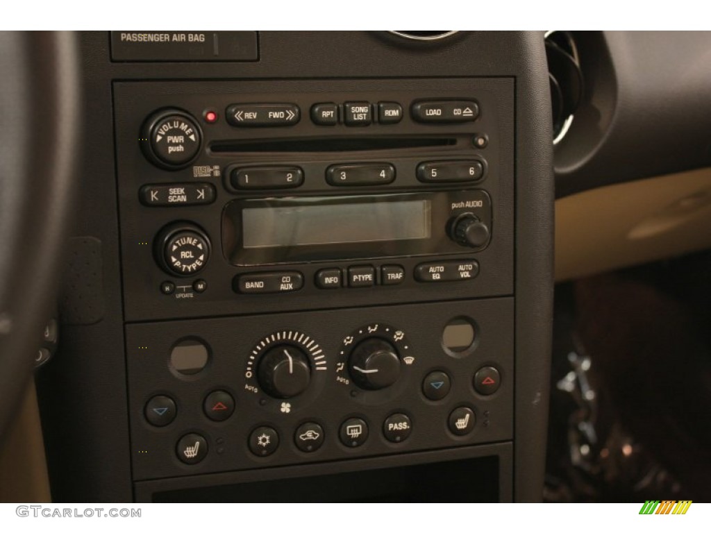 2008 Pontiac Grand Prix Sedan Controls Photo #52190740
